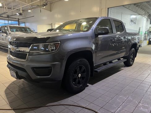 Used 2019 Chevrolet Colorado W/T w/ WT Convenience Package image 4