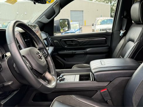 Used 2025 RAM 1500 Limited AWD/4WD image 19