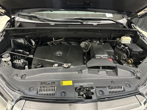 Used 2018 Toyota Highlander Limited w/ Protection Package #3 AWD/4WD image 35