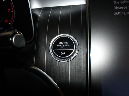 Used 2023 Mercedes-Benz GLC 300 image 13