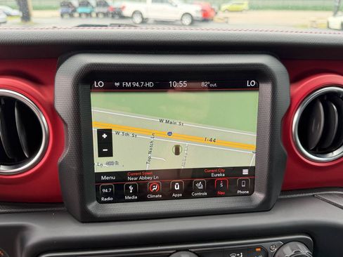 Used 2019 Jeep Wrangler Unlimited Rubicon AWD/4WD image 24