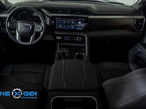 Used 2025 GMC Sierra 1500 Denali w/ Technology Package image 32