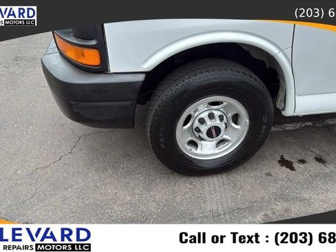 Used 2008 GMC Savana 2500 RWD image 9