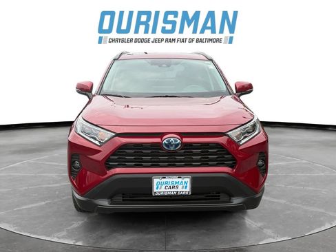 Used 2021 Toyota RAV4 XLE w/ Convenience Package AWD/4WD image 8