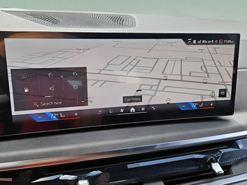 New 2026 BMW X5 xDrive50e w/ Executive Package image 9