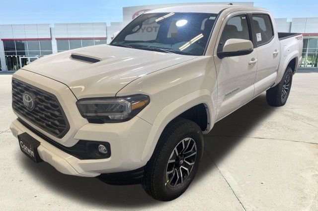 Used 2023 Toyota Tacoma TRD Sport w/ Technology Package AWD/4WD image 7