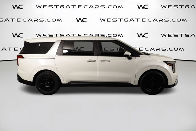 Certified 2025 Kia Carnival FWD image 46