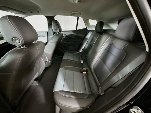 New 2026 Chevrolet Trax LT w/ Driver Confidence Package FWD image 25