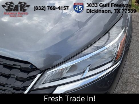 Used 2021 Nissan Kicks S image 4