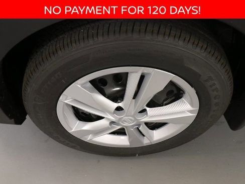 New 2025 Nissan Kicks Play S image 5