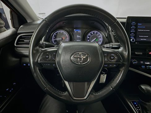 Used 2023 Toyota Camry SE image 11