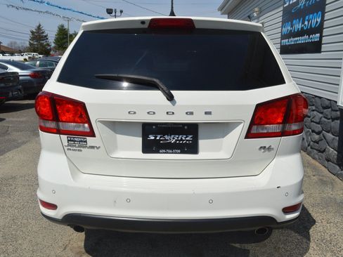 Used 2015 Dodge Journey R/T w/ Flexible Seating Group image 4