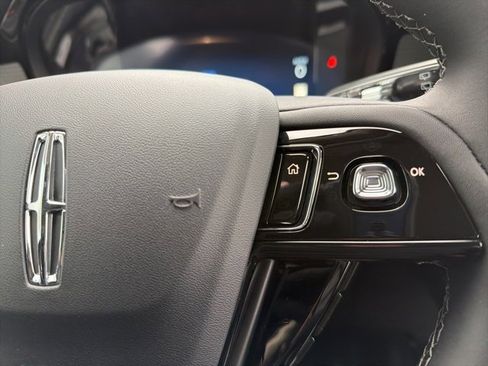 New 2026 Lincoln Corsair Premiere image 15