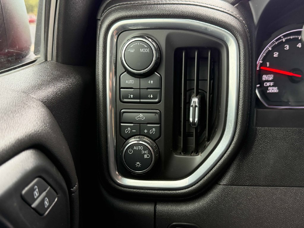 Used 2020 Chevrolet Silverado 1500 LT w/ All-Star Edition AWD/4WD image 39