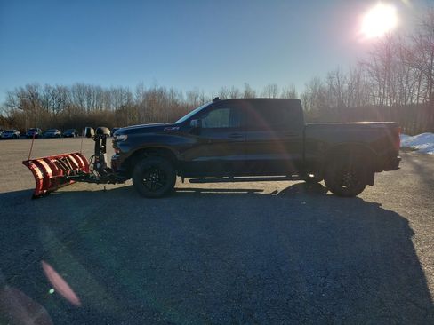 Used 2022 Chevrolet Silverado 1500 LT Trail Boss image 8