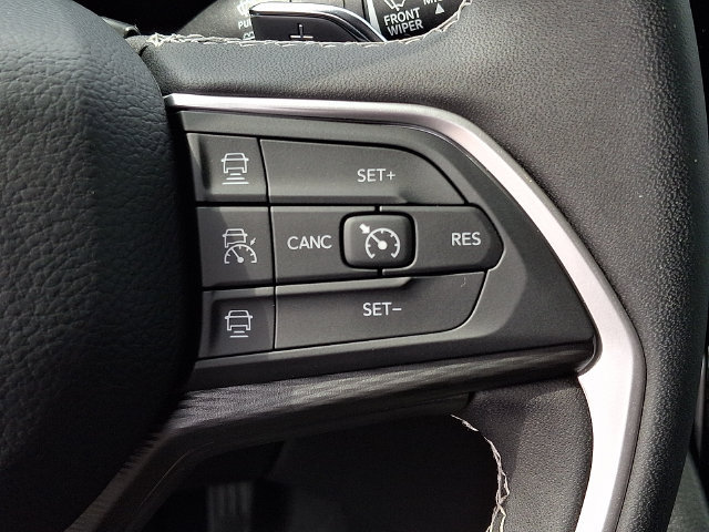 Used 2026 Jeep Grand Cherokee L Laredo AWD/4WD image 20