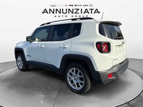 Used 2022 Jeep Renegade Latitude w/ Convenience Group image 3