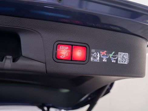 New 2026 Mercedes-Benz GLS 450 4MATIC image 39