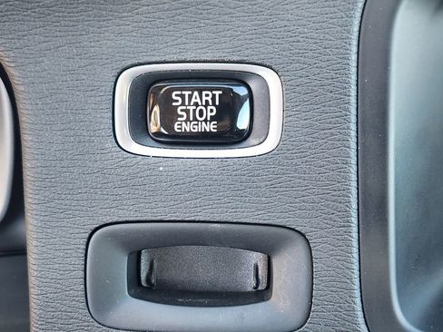 Used 2018 Volvo S60 T5 Dynamic w/ Protection Package image 13