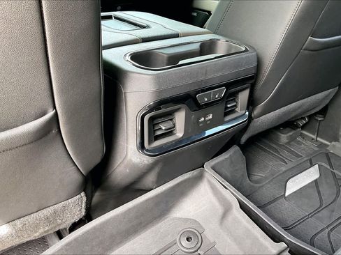 Used 2022 Chevrolet Silverado 1500 ZR2 w/ Technology Package AWD/4WD image 46