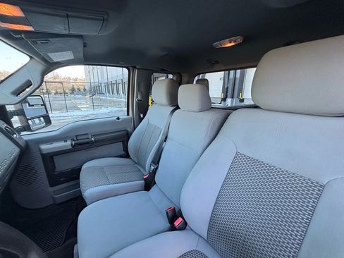 Used 2014 Ford F250 XLT w/ XLT Interior Package image 15