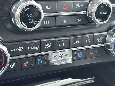 New 2026 Ford F250 Platinum image 35