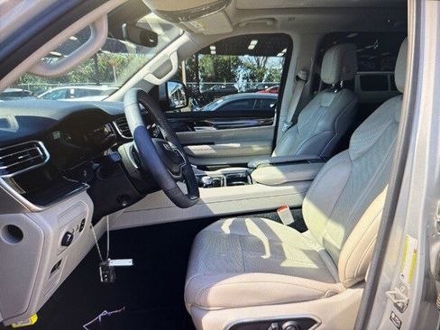 Used 2022 Jeep Wagoneer Series II w/ Premium Group I image 10