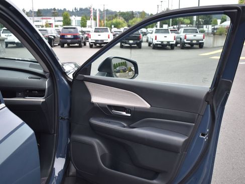 Used 2024 Toyota Grand Highlander AWD image 24