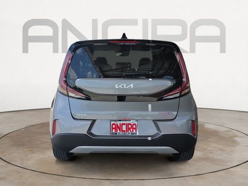 Certified 2025 Kia Soul LX w/ LX Technology Package FWD image 7