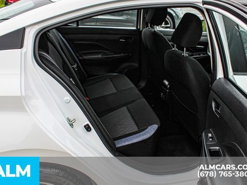 Used 2024 Nissan Versa SV FWD image 18