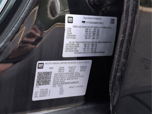 Used 2024 GMC Sierra 1500 AT4 w/ AT4 Premium Package image 15