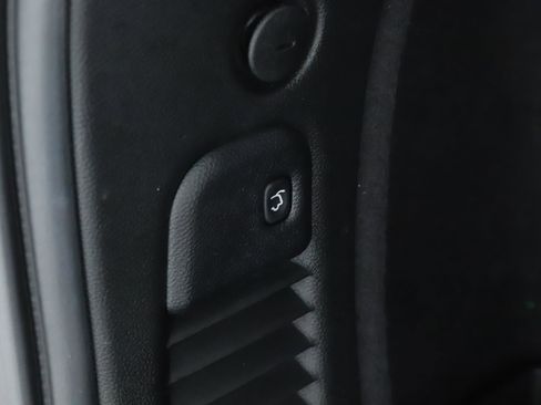 Used 2022 Dodge Durango R/T AWD/4WD image 21