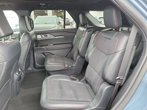 Used 2025 Ford Explorer ST AWD/4WD image 23