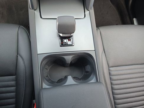 New 2026 Land Rover Discovery Sport Landmark image 25