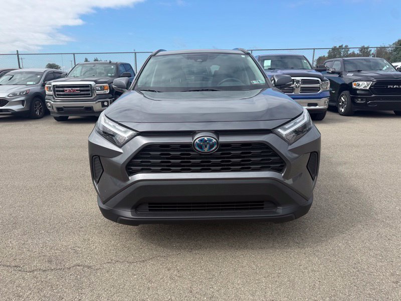 Used 2022 Toyota RAV4 XLE w/ Convenience Package AWD/4WD image 13