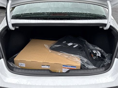 New 2026 Hyundai Elantra Blue image 18