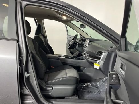 New 2026 Nissan Rogue SV w/ Cold Weather Package FWD image 39