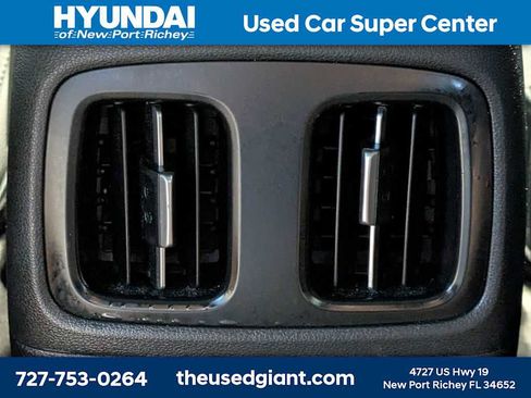 Certified 2023 Hyundai Santa Cruz Limited AWD/4WD image 16