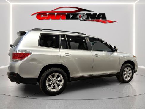 Used 2013 Toyota Highlander SE image 10