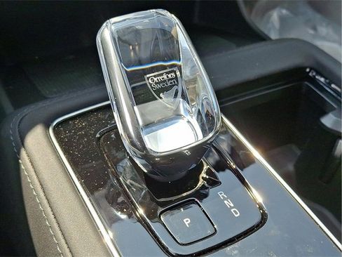 New 2026 Volvo XC90 B6 Plus w/ Protection Package Premier image 9