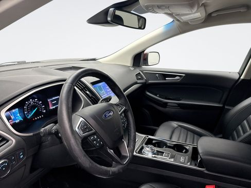 Used 2020 Ford Edge SEL w/ Convenience Package image 9