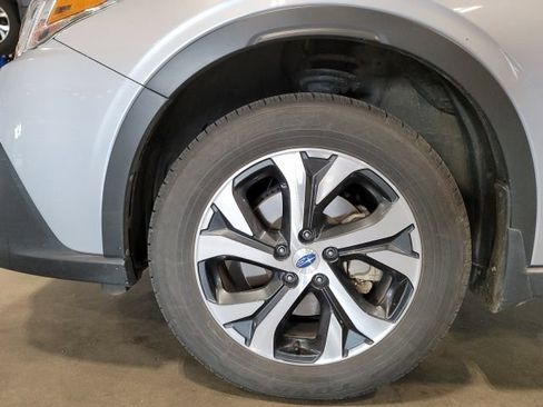 Used 2020 Subaru Outback Limited AWD/4WD image 12