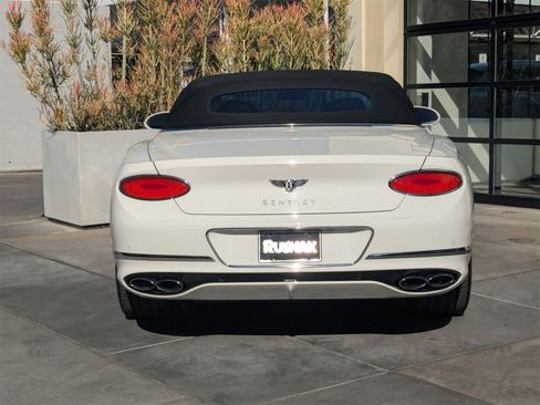 Used 2022 Bentley Continental GT image 8