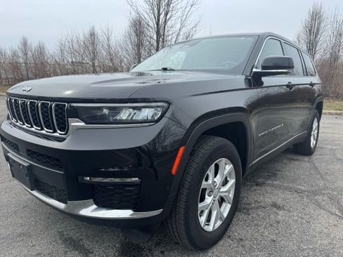 Used 2023 Jeep Grand Cherokee L Limited w/ Luxury Tech Group II RWD image 2