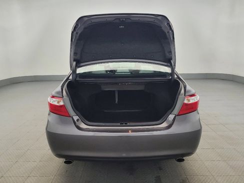 Used 2015 Toyota Camry XLE image 29