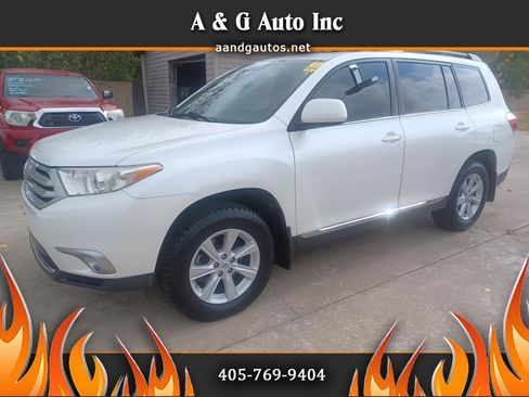Used 2012 Toyota Highlander SE FWD image 1