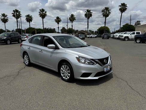 Used 2018 Nissan Sentra S FWD image 3