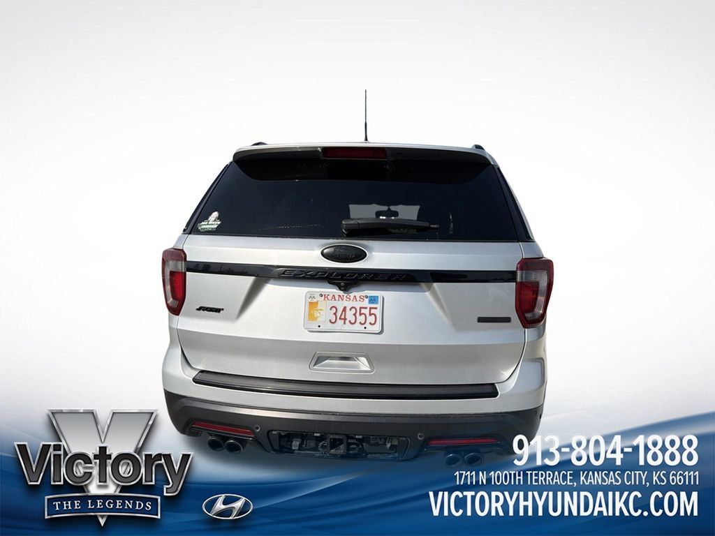 Used 2018 Ford Explorer Sport AWD/4WD image 4
