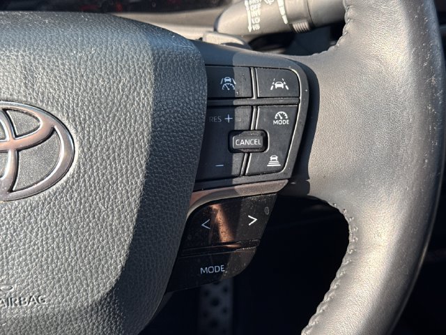 Used 2025 Toyota Camry XSE AWD/4WD image 37