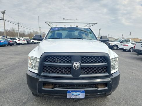 Used 2018 RAM 3500 Tradesman w/ Power & Remote Entry Group RWD image 3